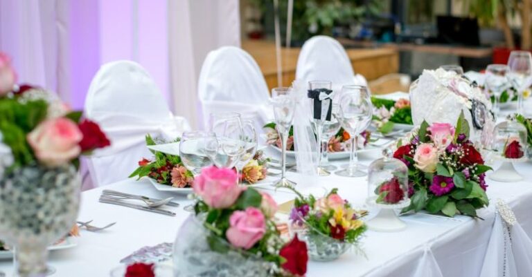 Theme - Fine Dining Setting